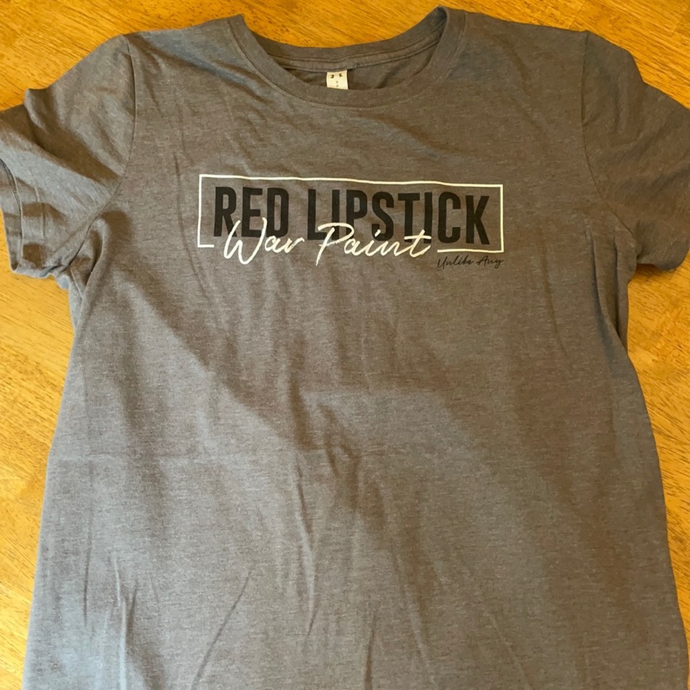 UA T-shirt ladies size small